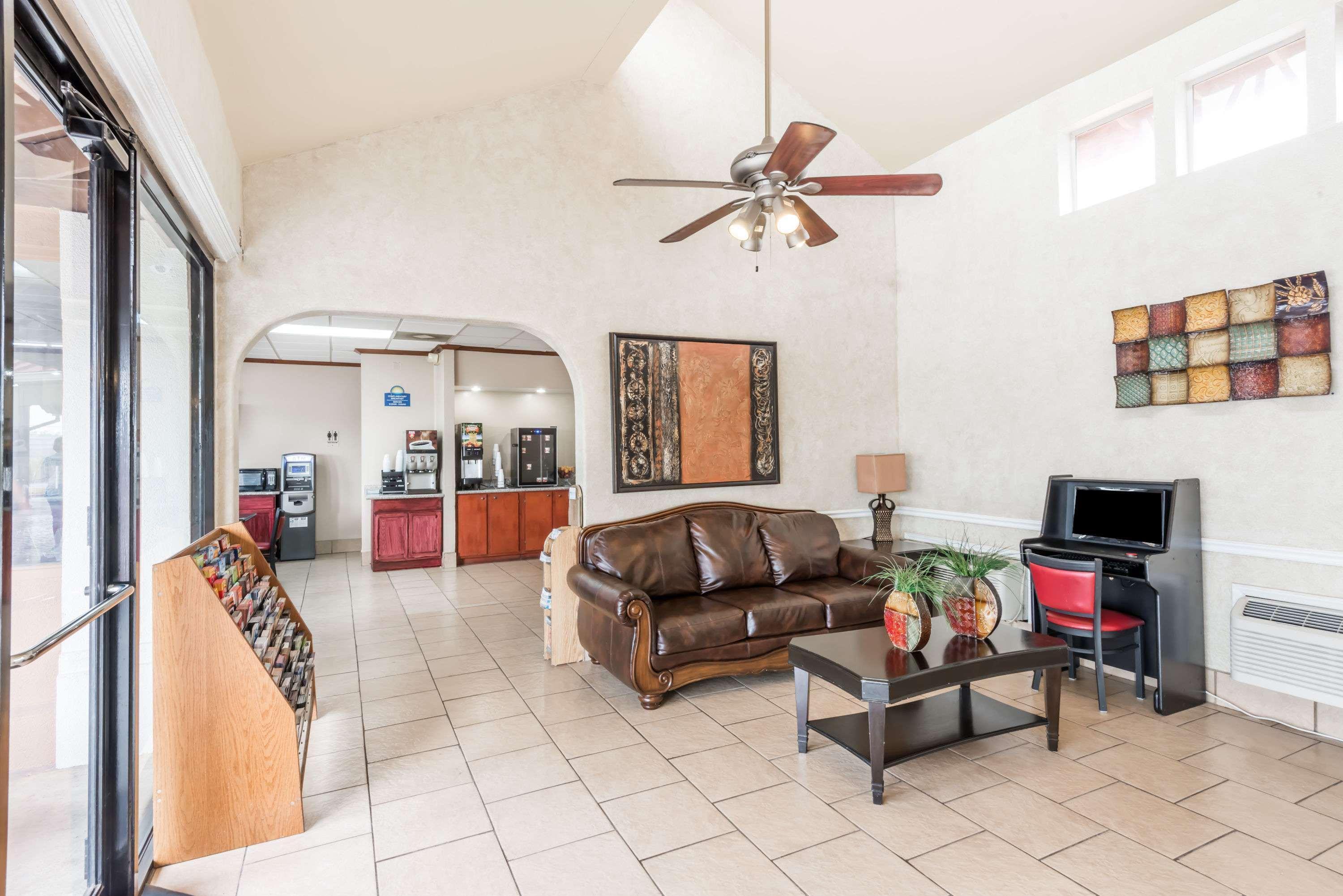 Days Inn By Wyndham San Antonio Splashtown/Att Center Luaran gambar
