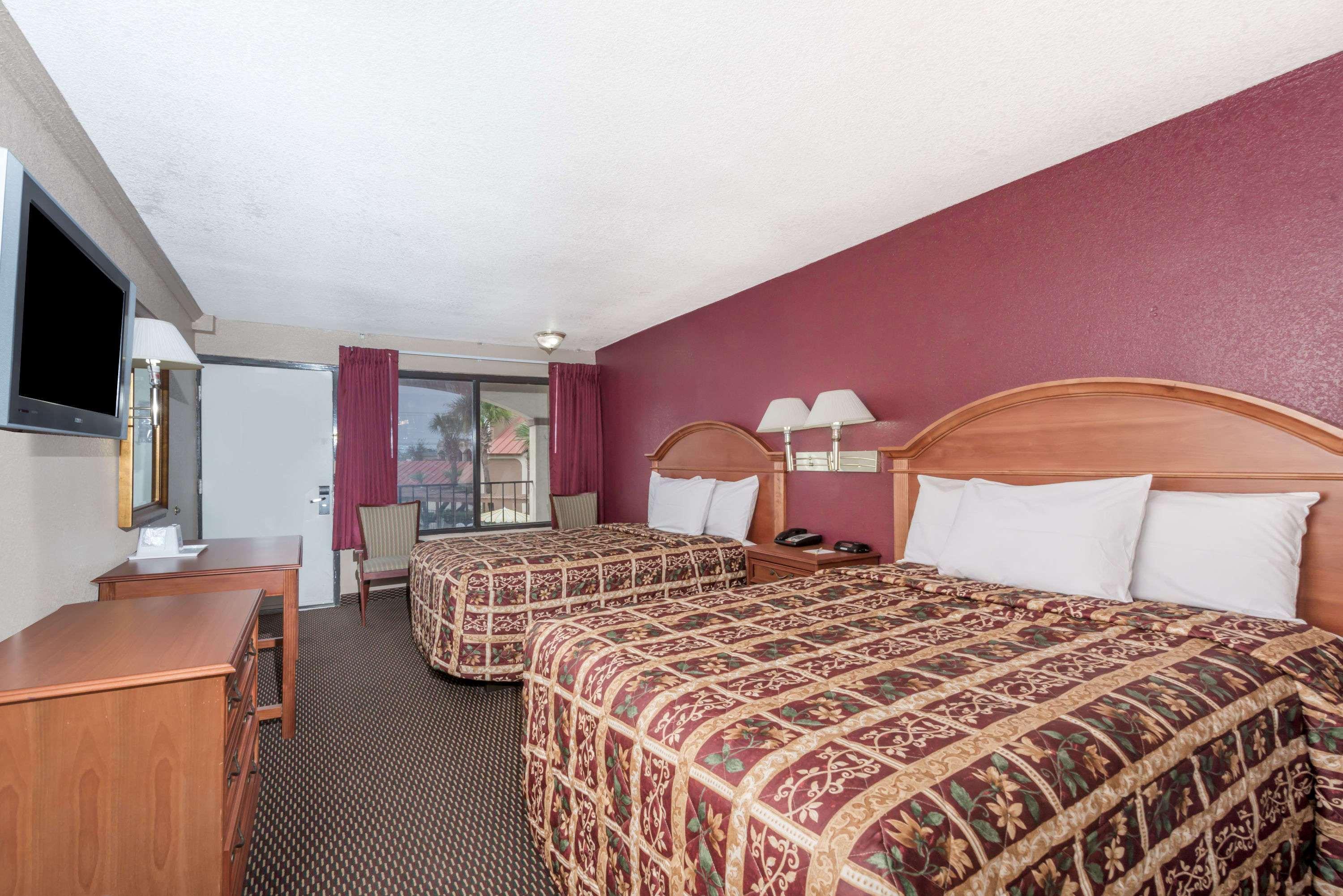 Days Inn By Wyndham San Antonio Splashtown/Att Center Luaran gambar