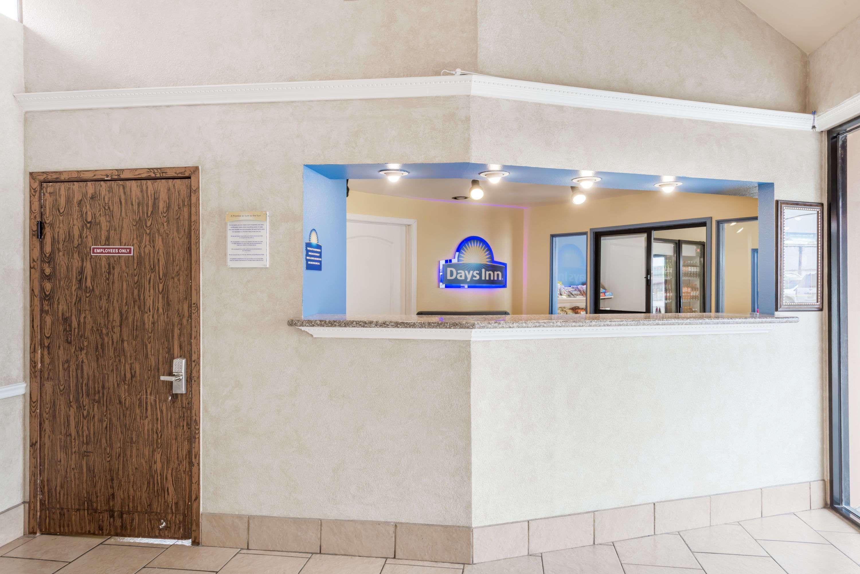 Days Inn By Wyndham San Antonio Splashtown/Att Center Luaran gambar